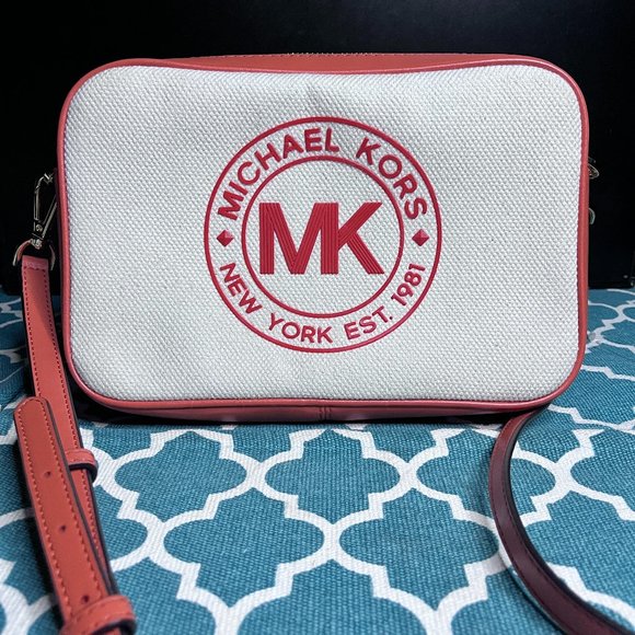 NWOT Michael Kors Crossbody Fulton Sport Handbag - Picture 1 of 9